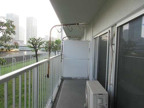 ニューライフマンション木場1階 バルコニー　※2026年4月の写真