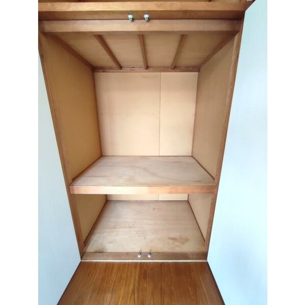 ザ・テラス0201号室 収納