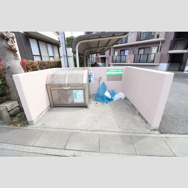 エーデルハイム峯岸 ゴミ置き場