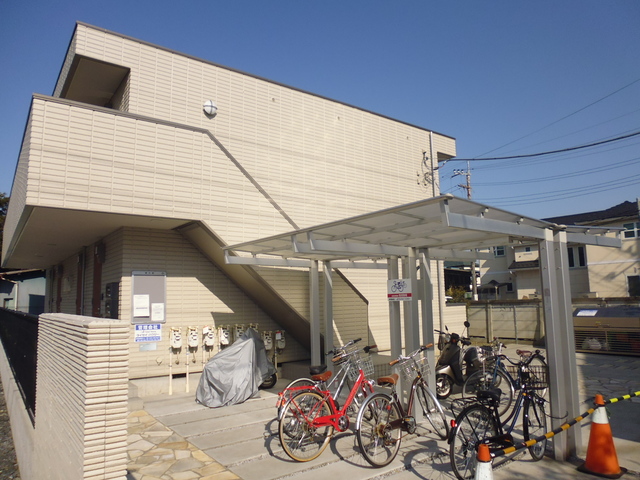 ベルメゾンＨＡＲＵ エントランス