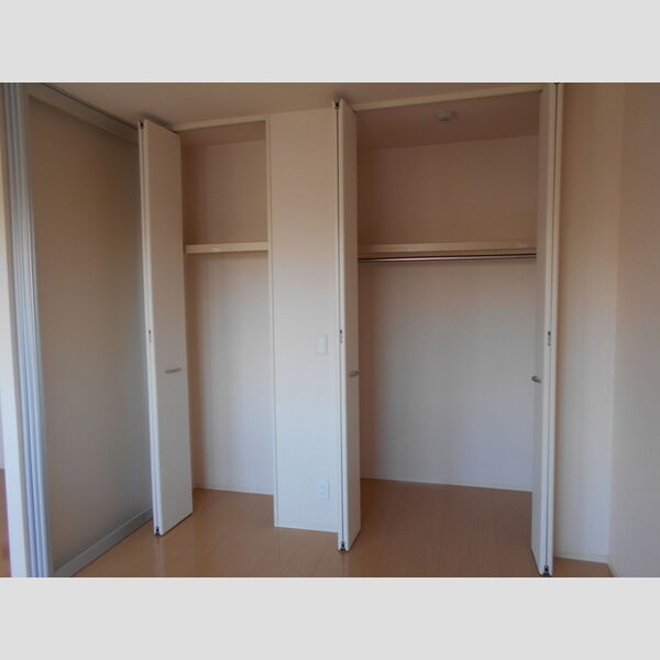 レーヴ305号室 収納