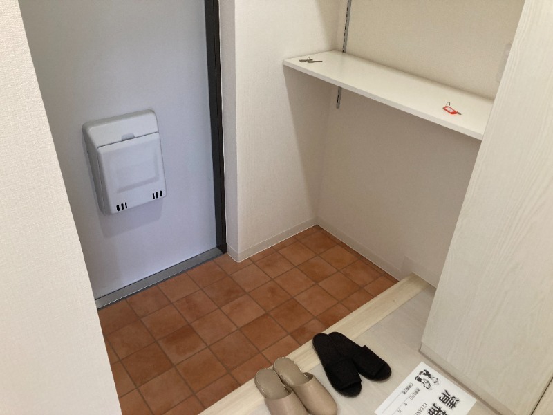 小豆沢ローズハイム5階 玄関