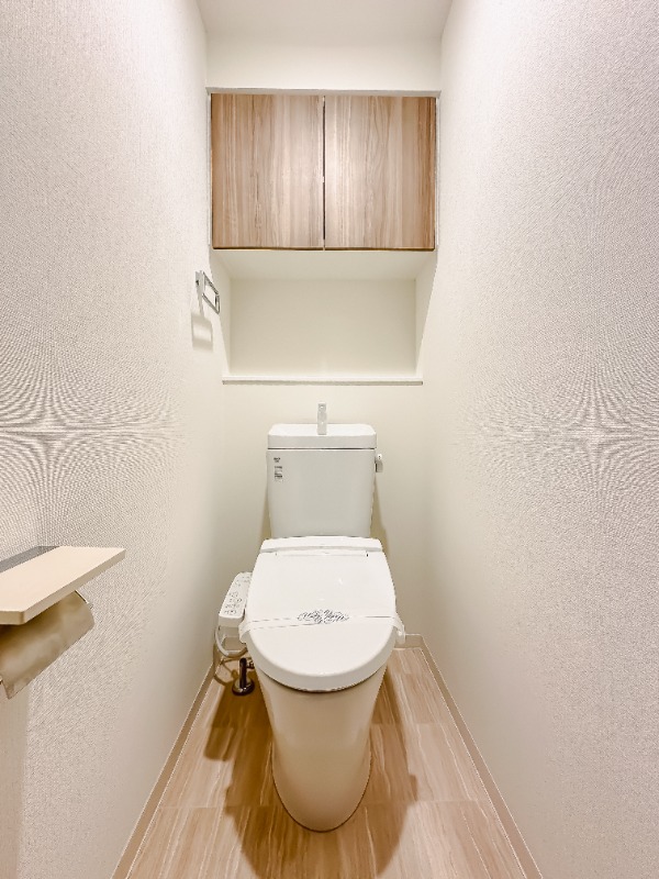 レジディア中目黒Ⅲ4階 トイレ