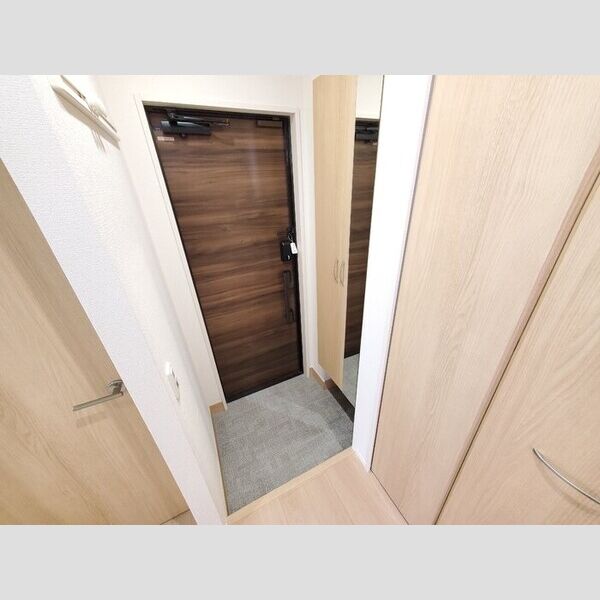 ファミーユ 玄関