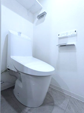 グランピア四谷0302号室 トイレ