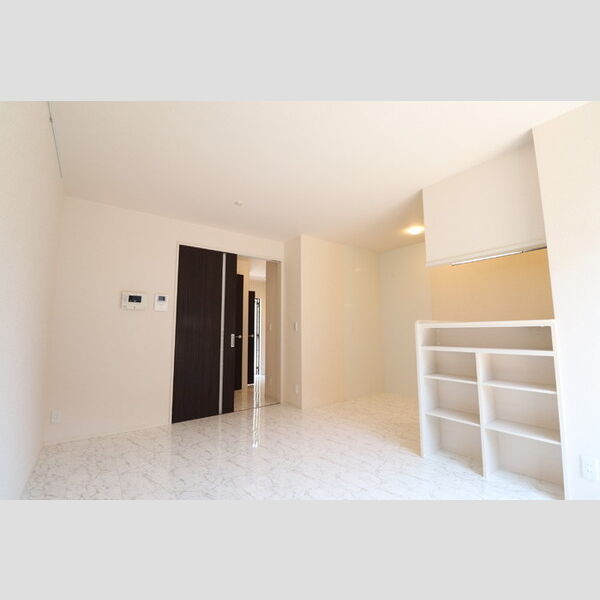 リヴェール美しが丘 リビング10.7帖