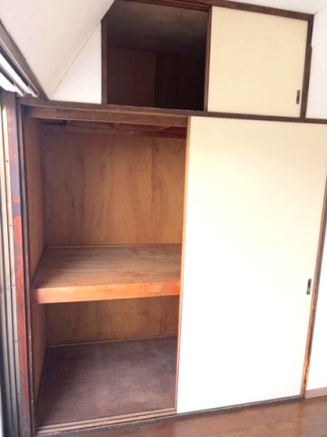 サンライズ薬園台205号室 収納