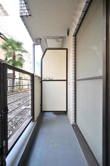 ハイタウン駒沢公園 バルコニー