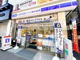 メゾンエクレーレ新宿西戸山 【コンビニエンスストア】ローソン 新大久保店まで137ｍ