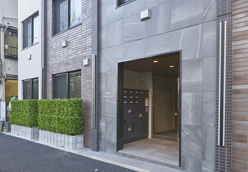 HAUS SENZOKU5階 エントランス
