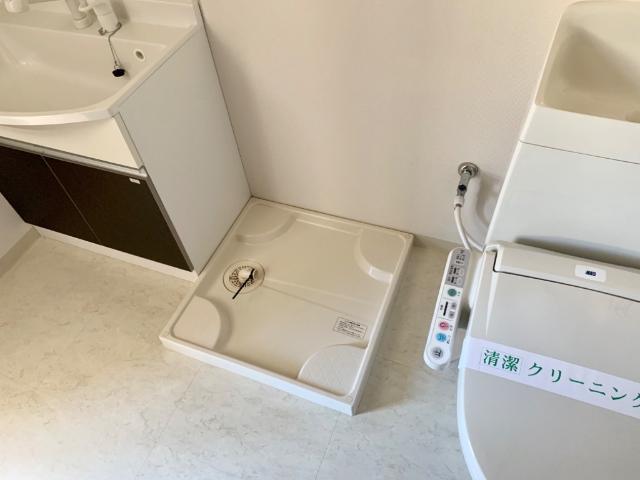 ライズウィング201号室 洗濯機置場