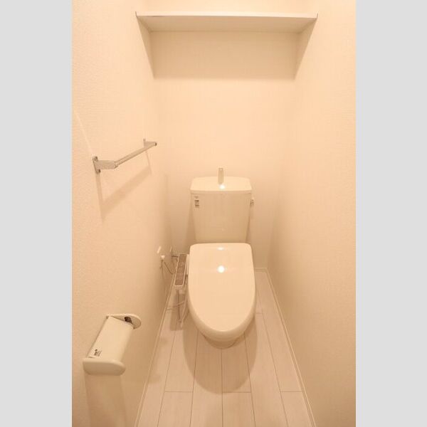 エーデルハイムⅢ101号室 温水洗浄暖房便座