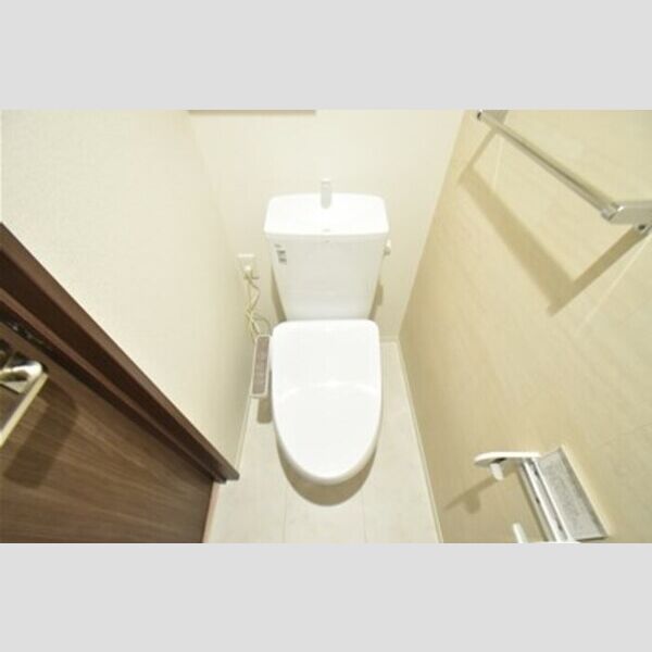 Same sky103号室 トイレ