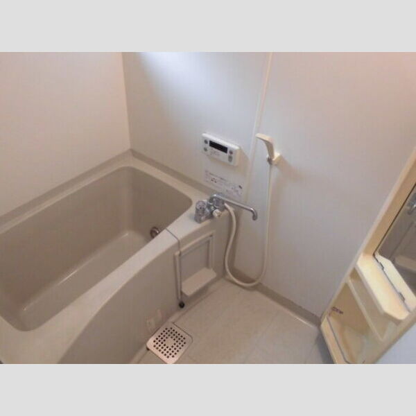 ファミールメゾン バス