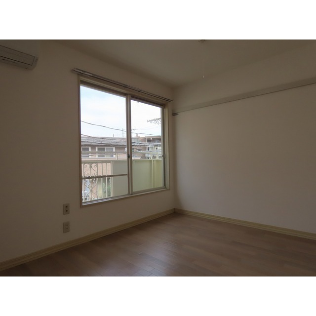 ビーバレーＭⅡ203号室 洋室