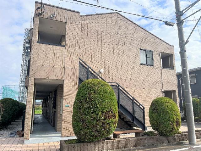 フォレストヴィラⅢ 外観写真（昼）