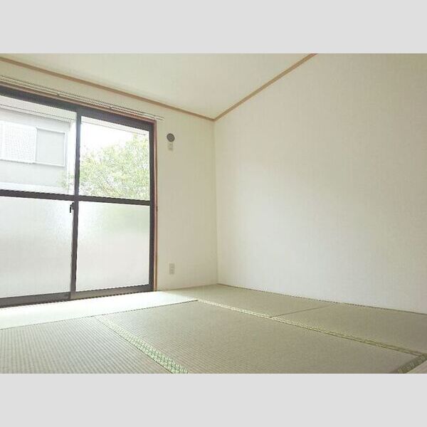 エーエスコーポ103号室 和室