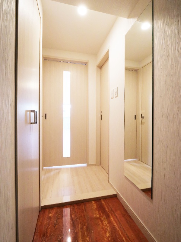 プレジオ川口ASIAN2階 玄関