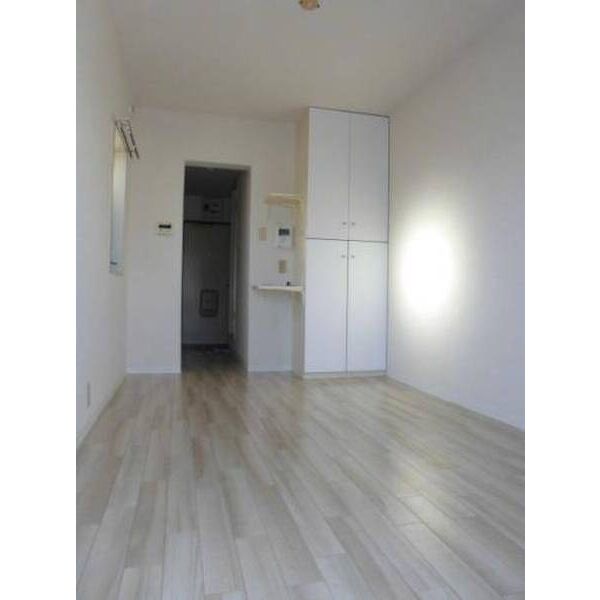 メゾン・ド・セヴェールNO.2 リビング