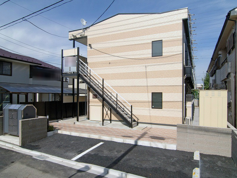 レオパレスマロニエの外観画像