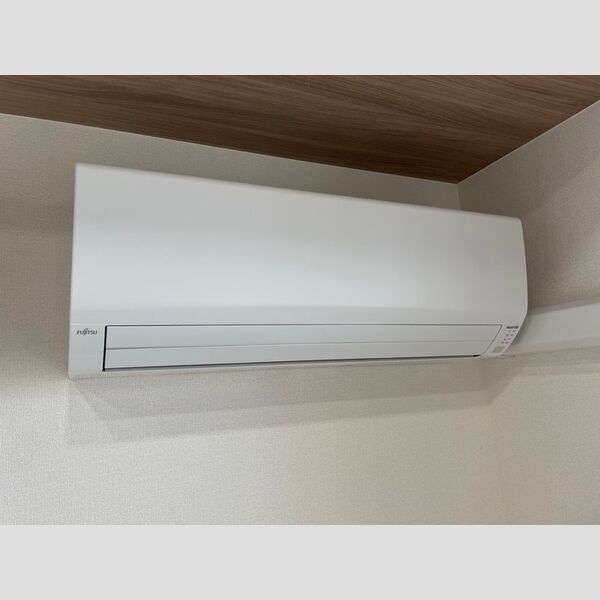 響302号室 エアコン