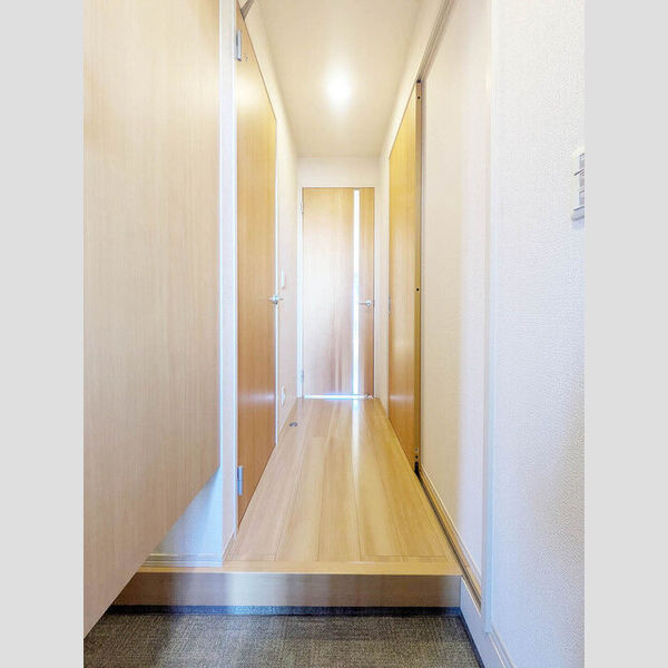 セントポーリア102号室 玄関