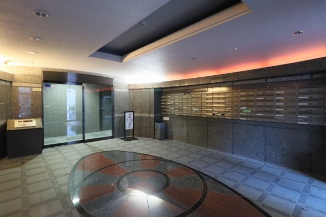 ルーブル恵比寿サウスガーデン5階 エントランス