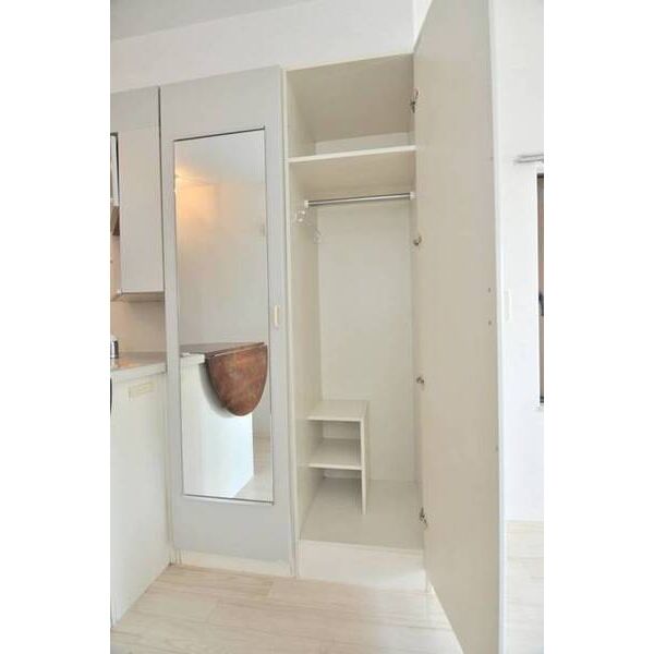 ラ・パルフェ・ド・プリモ0402号室 収納