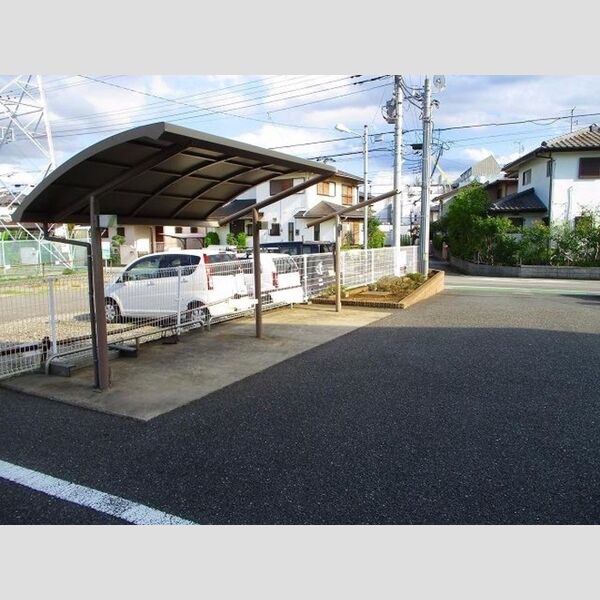 モントワール長浦210号室 駐輪場