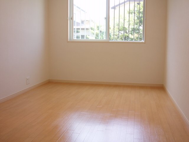 パインテール 　洋室（イメージ）