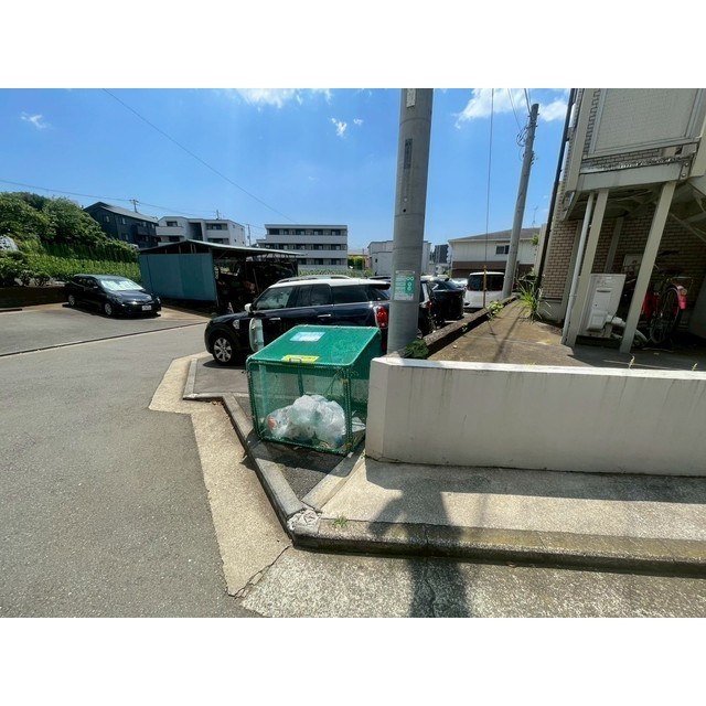 ハーミットクラブハウス横浜峰沢 周辺