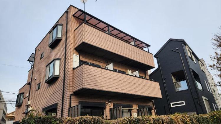 クレセントセピアル エントランス