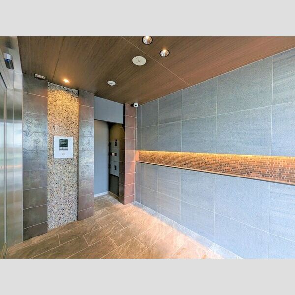 VentVertⅡ エントランス　オートロック、自動ドア、宅配BOX、集合ポスト