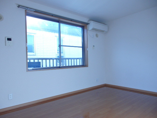 ルネス クローゼット側からの居室です。