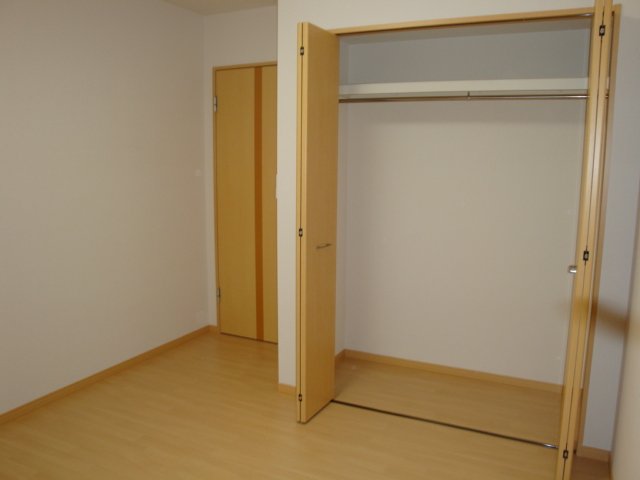 オーピュール 洋室