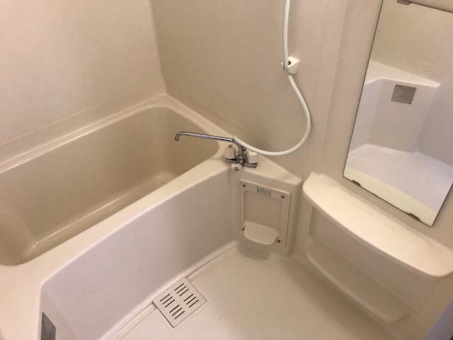 ルミエール102号室 バス