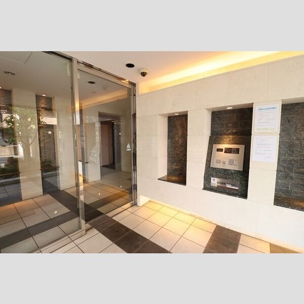 ベース・ブリッジ オートロックエントランス