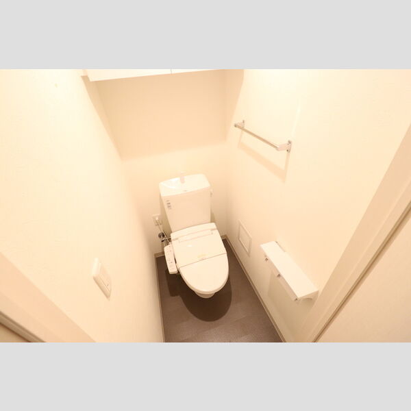 グランヴレーユ205号室 温水洗浄暖房便座