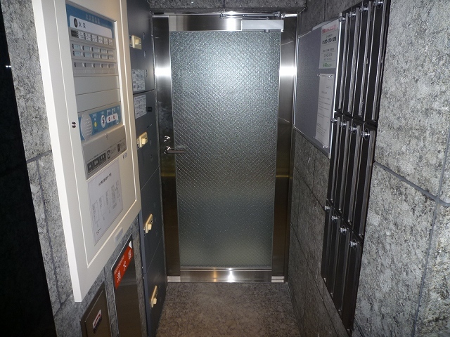 グリーンヒル麻布十番 エントランス