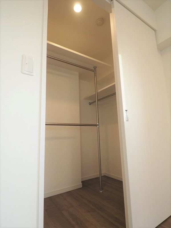 アジールコート新高円寺8階 収納