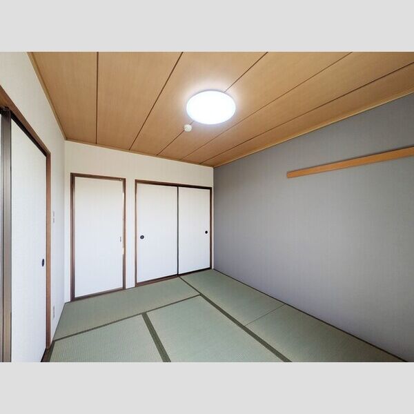 エントピア新秋津　ABB201号室 和室6帖