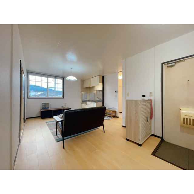 メゾン蓮正寺201号室 リビング