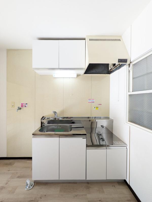 クレッシェンドK1階 バス