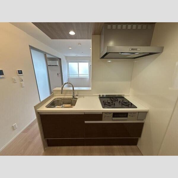 セレスティア西綾瀬301号室 キッチン