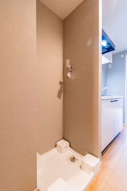 エフプレスト岸町1階 内観