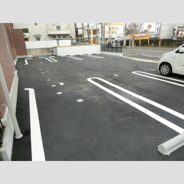 フリージア ヒルズ205号室 駐車場