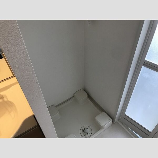 Haleakala岡本403号室 洗濯機置き場