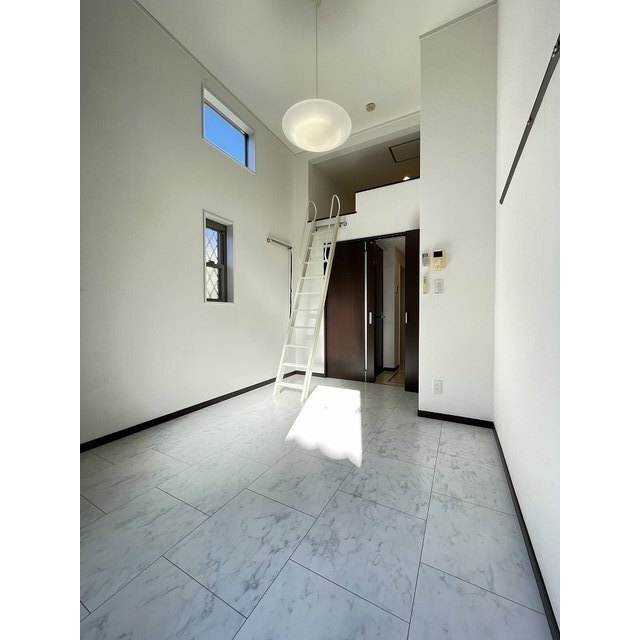 olive house 上大岡101号室 角部屋で窓が多く明るいお部屋