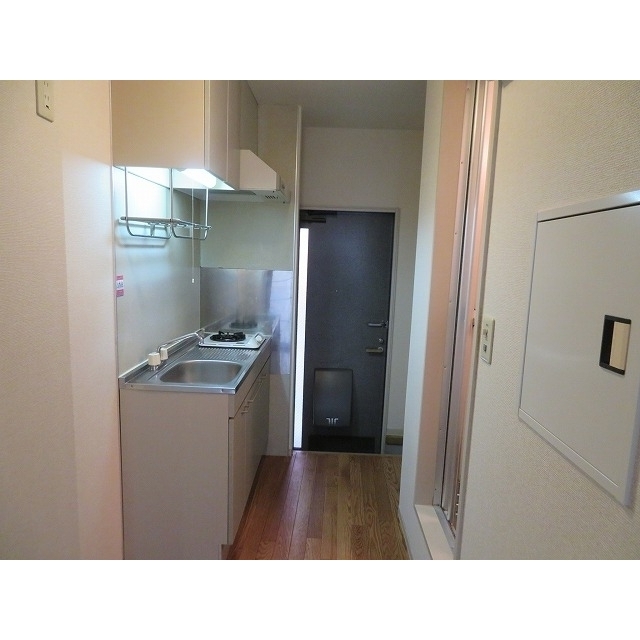 セゾン世田谷0102号室 廊下