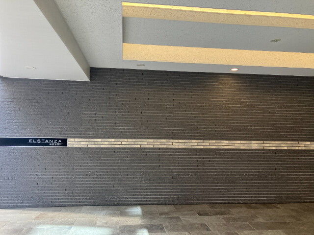 エルスタンザ神田須田町5階 エントランス前